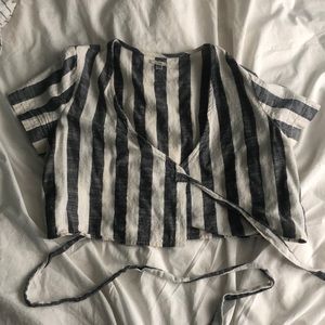 Ecote Cropped Linen Wrap Top